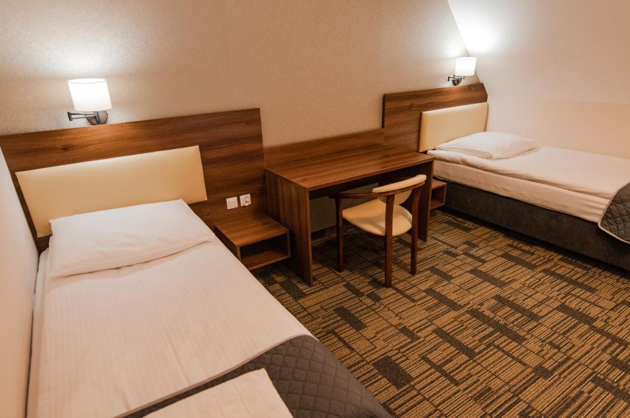 Centrum Promocji Lesnictwa W Mucznem Lutowiska Extérieur photo