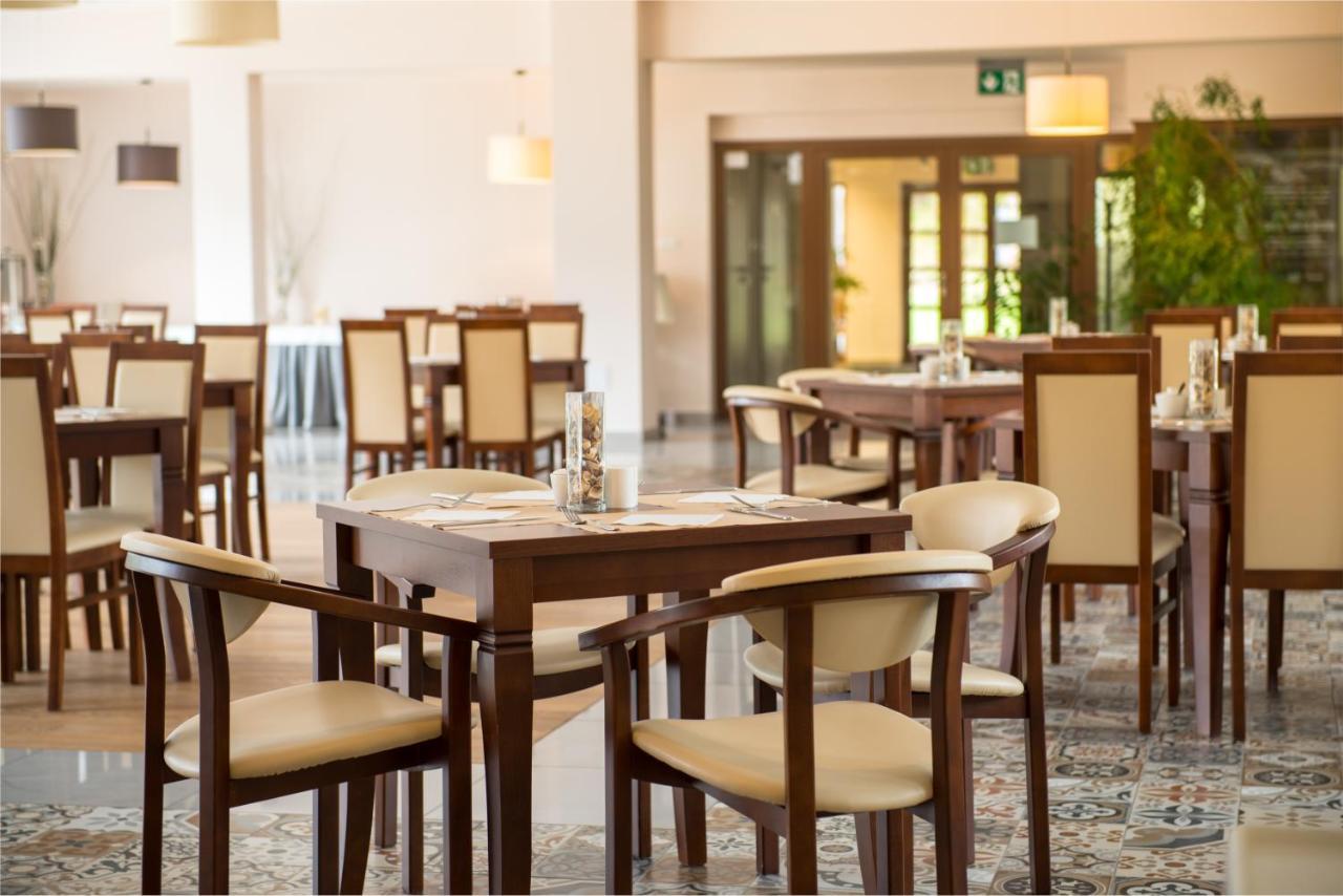 Centrum Promocji Lesnictwa W Mucznem Lutowiska Extérieur photo