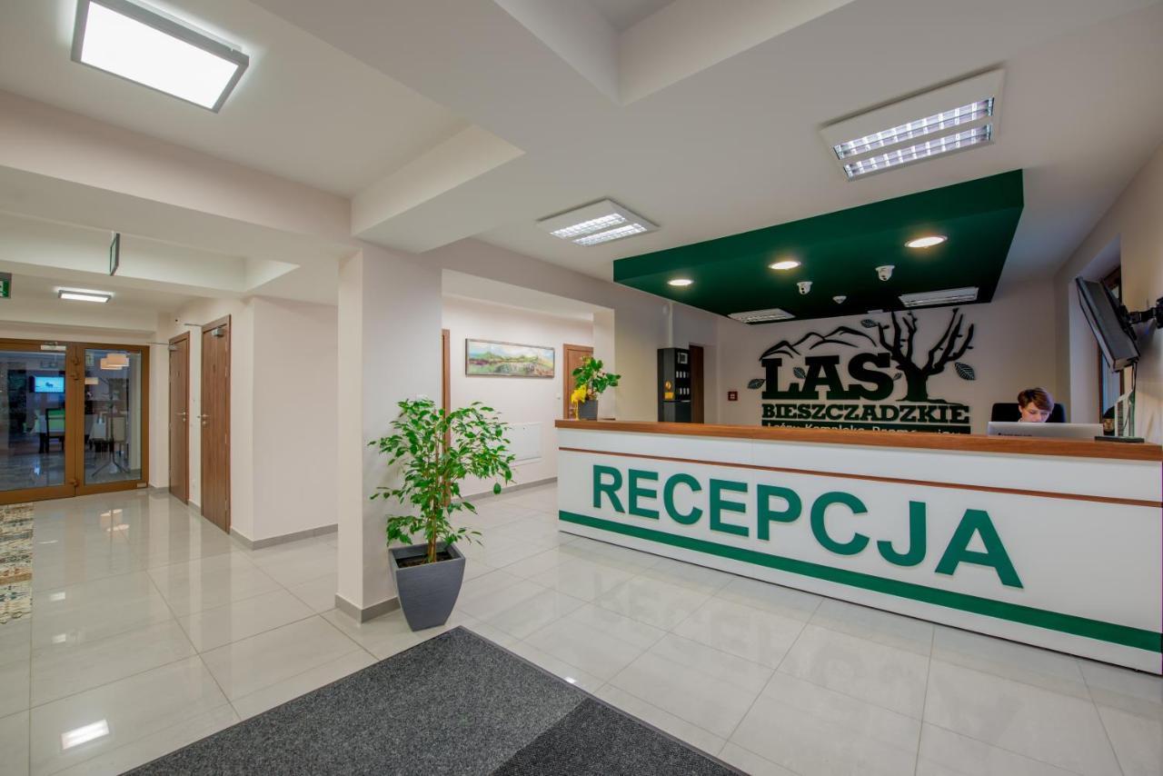 Centrum Promocji Lesnictwa W Mucznem Lutowiska Extérieur photo